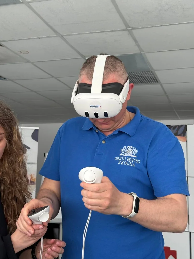 Практичний тренінг першої допомоги у VR-шоломі FAST